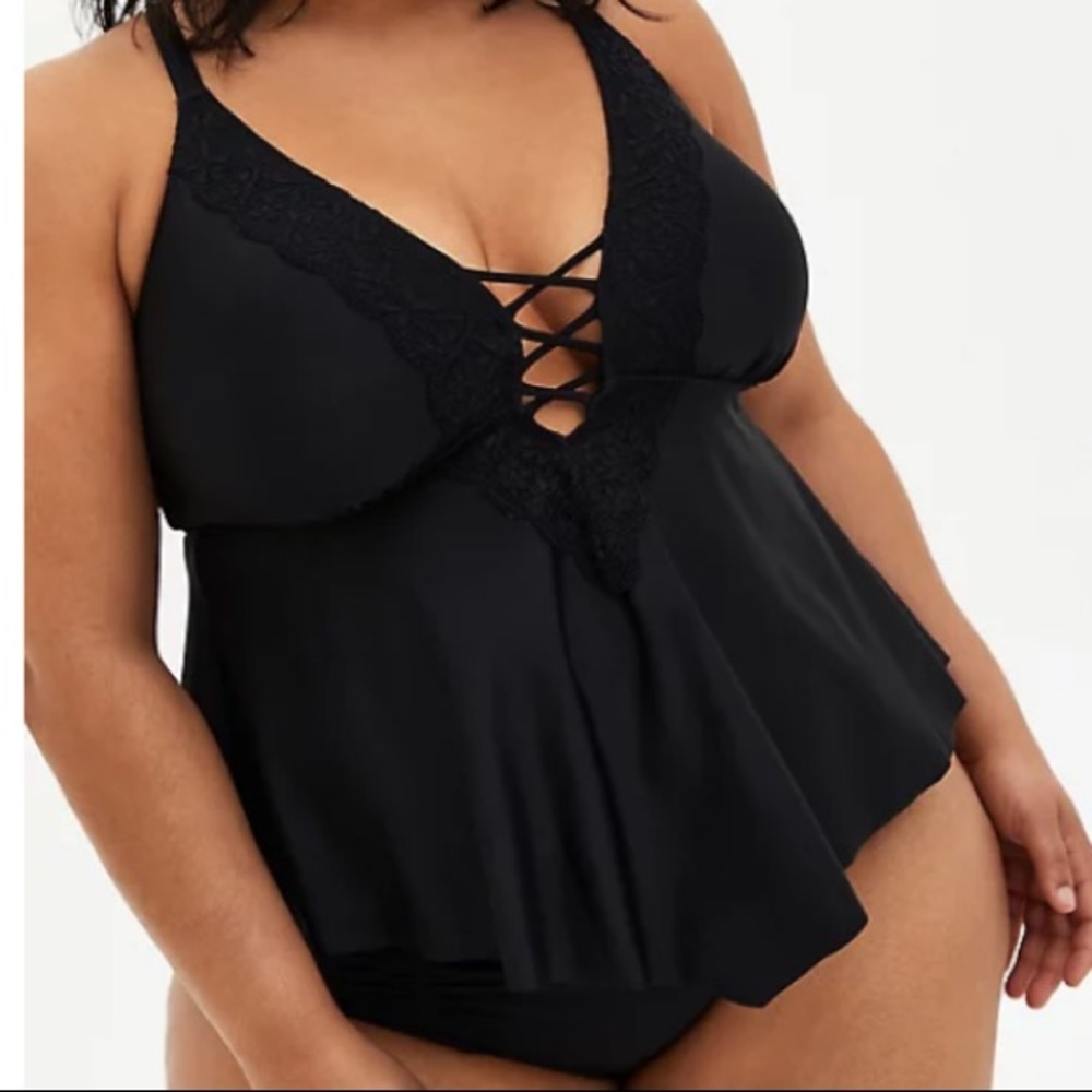 TORRID NWT BLACK CROCHET LATTICE TANKINI TOP - Picture 4 of 5
